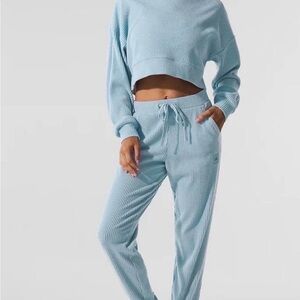 ALO Yoga Light Blue Ribbed Jogger Set